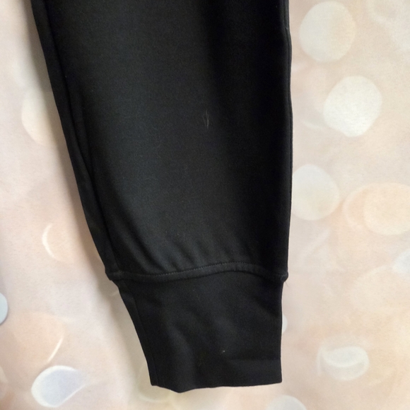 CAbi Black Elastic Waist Pants - Picture 2 of 6